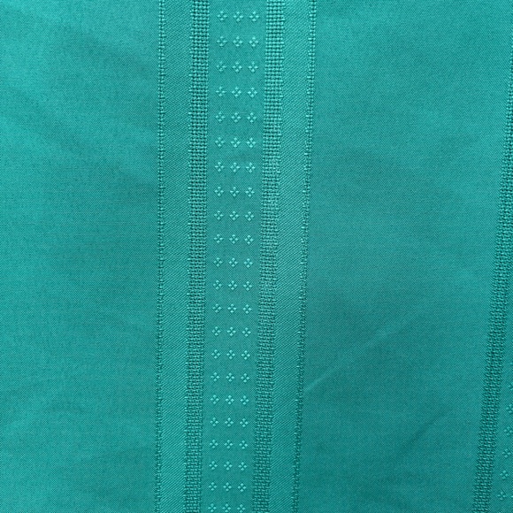 Emerald Green Tablecloth - Picture 7 of 8
